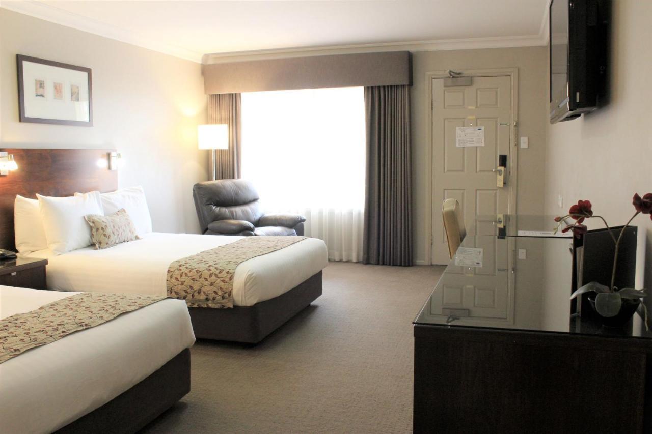 Carlyle Suites & Apartments Wagga Wagga Esterno foto