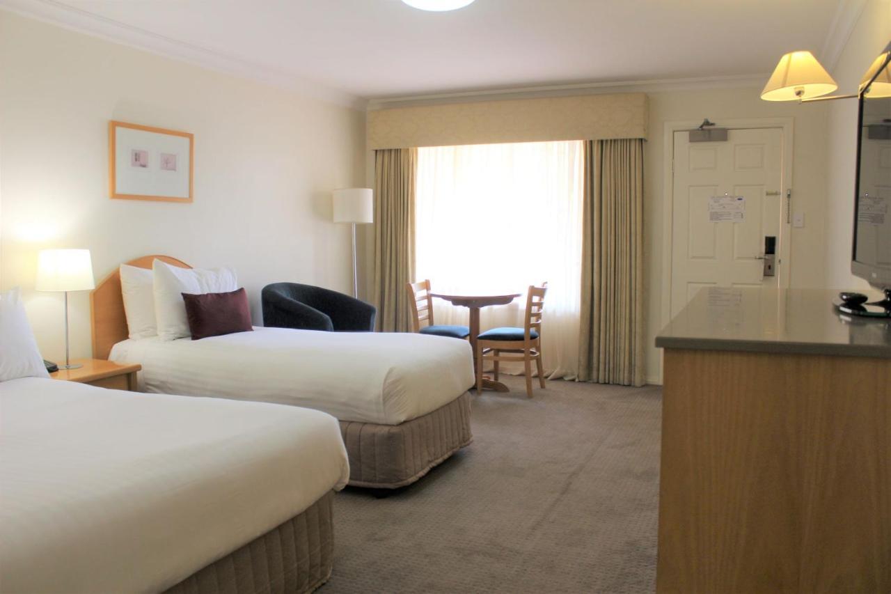 Carlyle Suites & Apartments Wagga Wagga Esterno foto