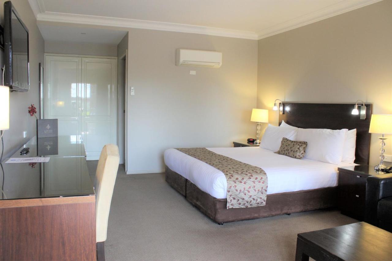Carlyle Suites & Apartments Wagga Wagga Esterno foto